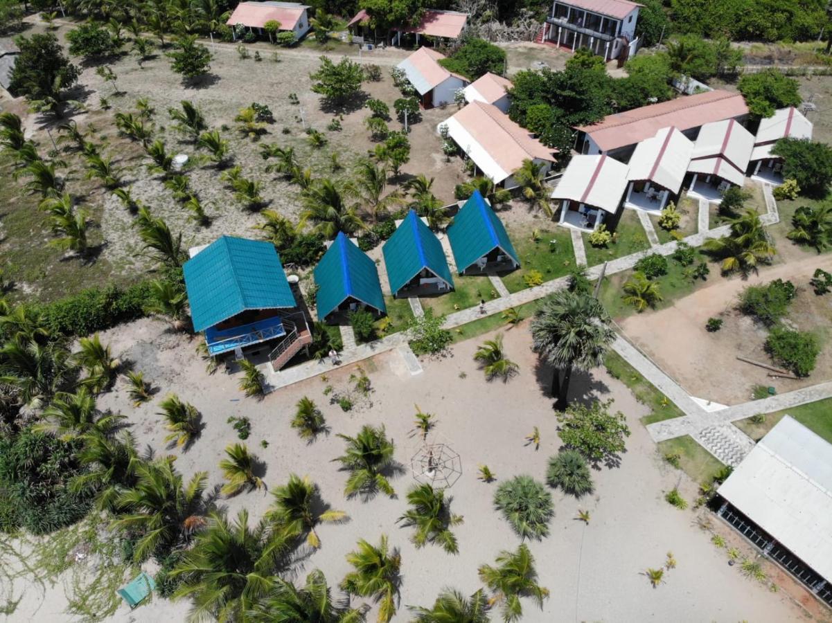 Surfing Beach Nilaveli Triquinimale Exterior foto