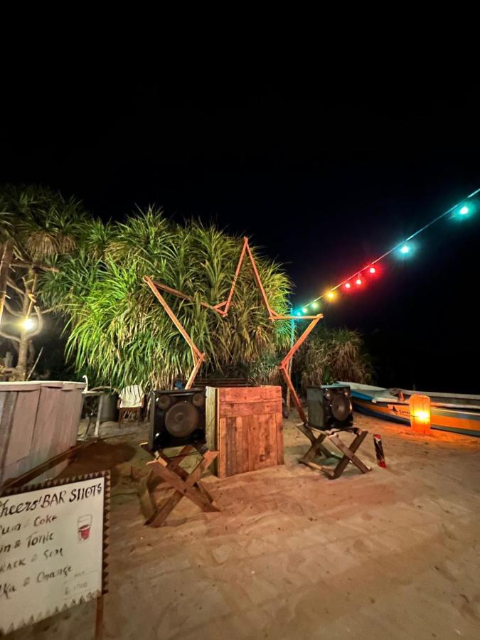Surfing Beach Nilaveli Triquinimale Exterior foto